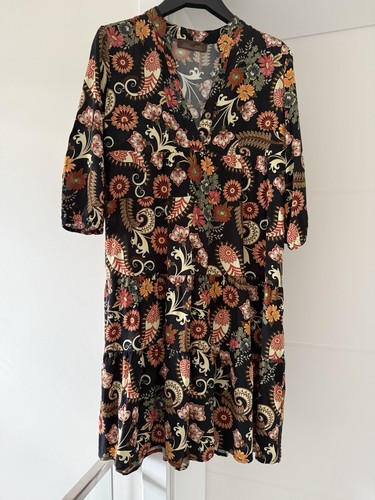 Neu zauberhaftes kleid - zauberhaftes,